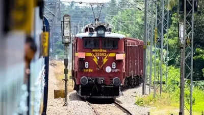 Services of 17 pairs of special trains extended