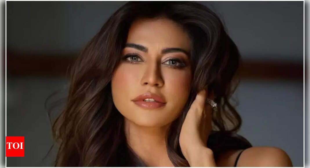 Chitrangda Singh joins Salman Khan for Battle of Galwan