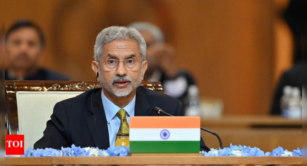 <div>Trade must stay open: Jaishankar to Brics amid US tariffs; big dont complicate message</div> <div>'Trade must stay open': Jaishankar to Brics amid US tariffs; big 'don't complicate' message</div>