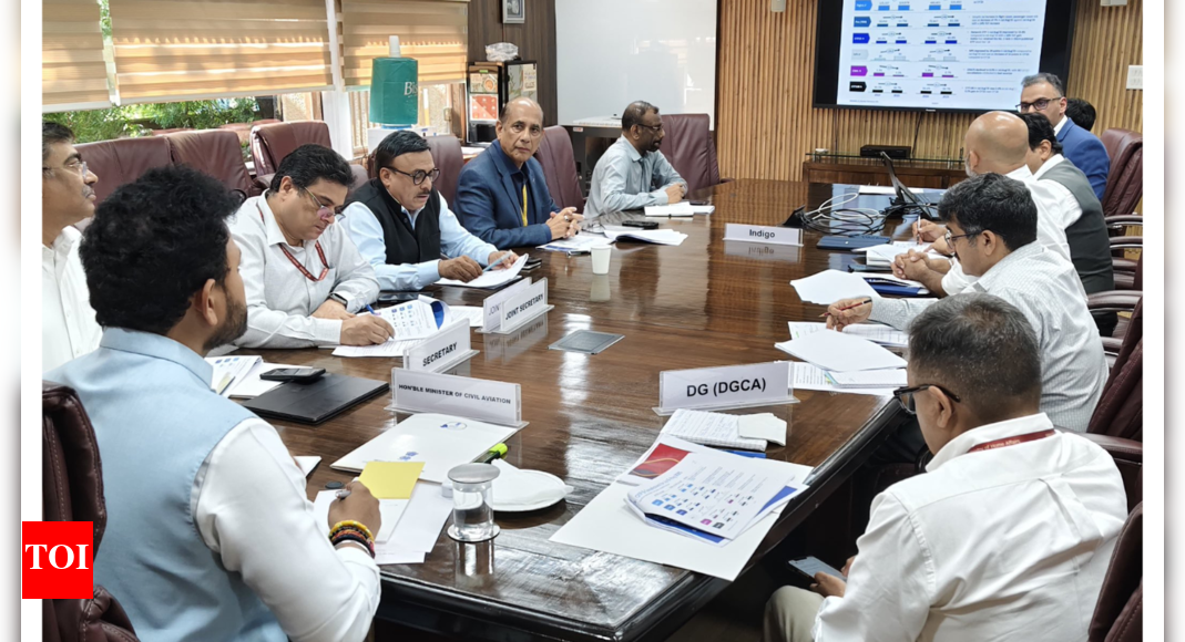 <div>Ensure ease of travel for all flyers from both rural & urban areas: Government to airlines</div> <div>'Ensure ease of travel for all flyers from both rural & urban areas': Government to airlines</div>