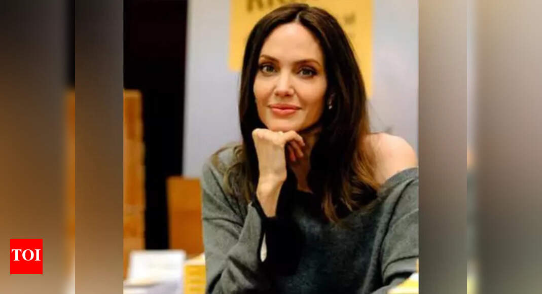 Angelina Jolie gets emotional remembering late mother's cancer journey