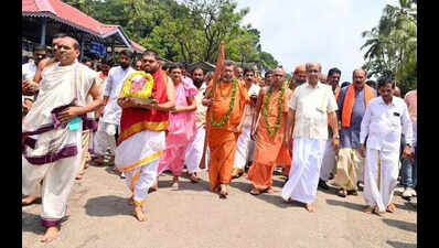 Protection of temples is the duty of devotees: Edneer seer