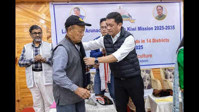 Khandu hands over 50L ex gratia to kin of Corporal Hailyang