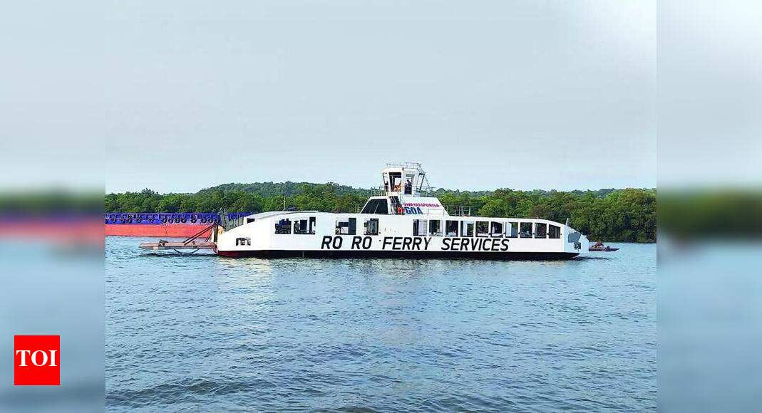 RoRo breaks down due to rope entanglement