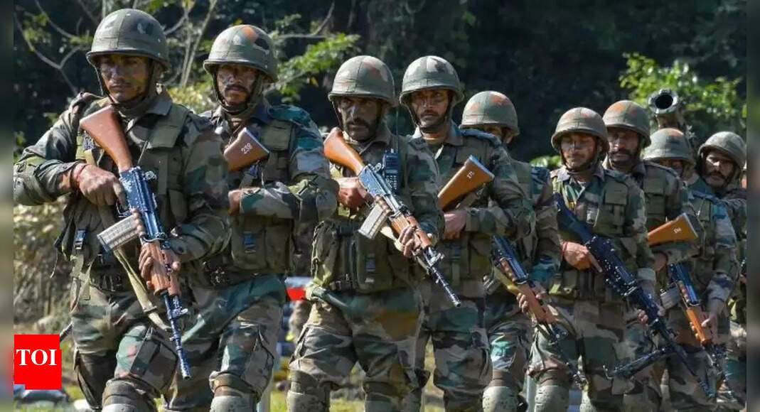 <div>2 soldiers, 2 terrorists killed in J&K’s Kulgam forest clash</div> <div>2 soldiers, 2 terrorists killed in J&K’s Kulgam forest clash</div>