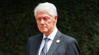  In a surprise dump, Clinton's note released in new Epstein files. What's written in it?