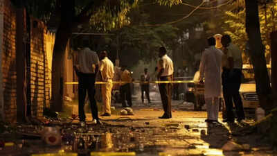  Maharashtra man strangles 17-year-old daughter in sleep; hangs her outside home