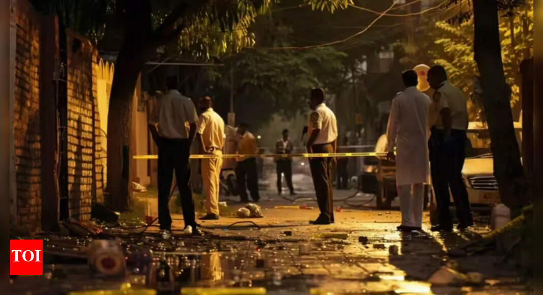 'Upset over her relationship': Maharashtra man strangles 17-year-old daughter in sleep; hangs her outside home