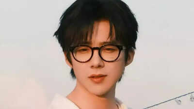 Chinese singer Liu Yu Ning issues statement against dating rumors with manager; Calls them ‘baseless’ anf ‘disgusting’