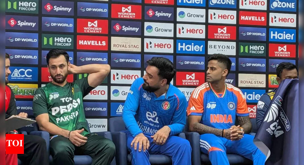 Why India and Pakistan skippers weren't seated together at Asia Cup presser