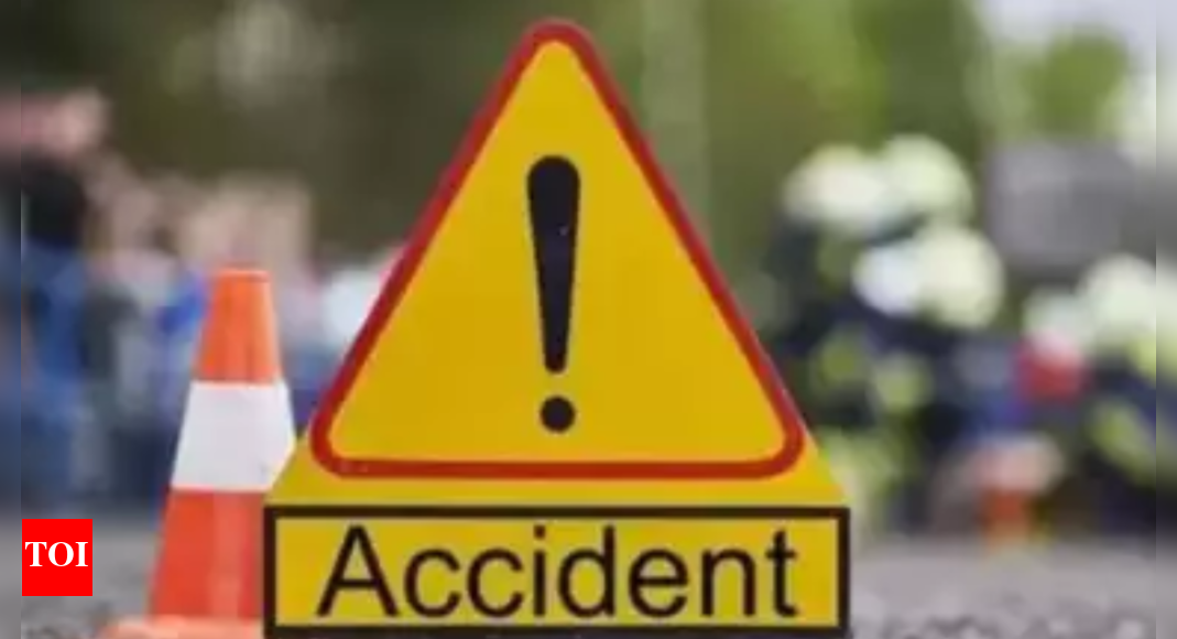 Mangaluru: Woman dies in scooter mishap on NH at Kulur; locals blame potholes