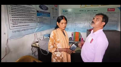 Armed men loot Rs 2.5 lakh from SBI customer point in Hazaribag