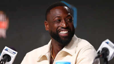 “‘I see what yall saw"- Dwyane Wade reflects on the 'actual reason' behind his crazy fan following with a throwback clip