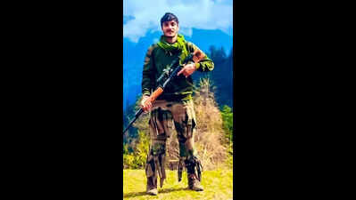 Hry soldier martyred in Kashmir encounter; we stand with family, says CM