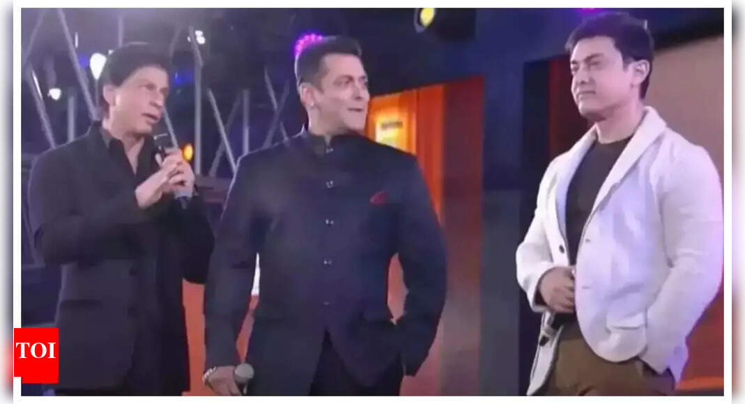 Aamir says he looks like waiter in comparison to SRK-Salman