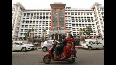 Traffic conditions on NH at Paliyekkara: Kerala HC directs collector to appear online today