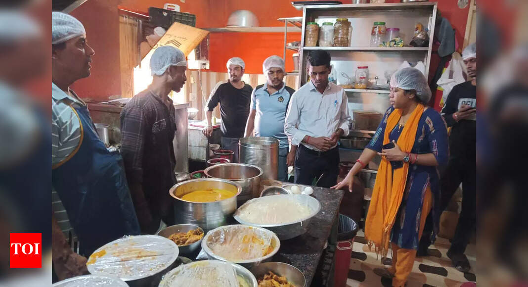 Bhubaneswar Municipal Corporation dumps 100kg stale food in a week, imposes Rs 15k fine