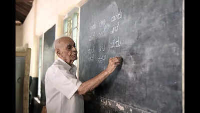 At 90, retired headmaster continues to teach, guide students in Bantwal