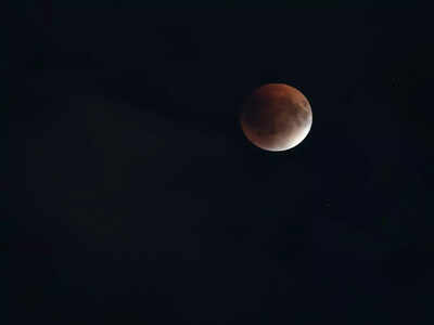  Never-seen-before pictures of Chandra Grahan (Blood Moon) 2025 that will leave you stunned