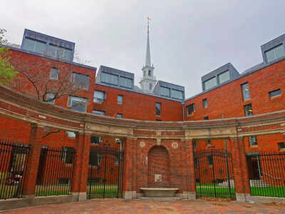 Harvard should defend academic values over US research funding, argues student
