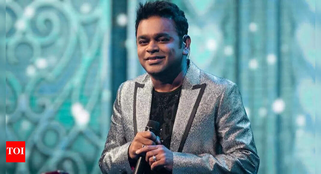 <div>AR Rahman almost REJECTED 'Slumdog Millionaire'</div>