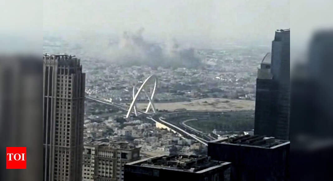 <div>Violation of sovereignty: PM Modi speaks with Qatar emir; condemns Israel strikes</div> <div>'Violation of sovereignty': PM Modi speaks with Qatar emir; condemns Israel strikes</div>