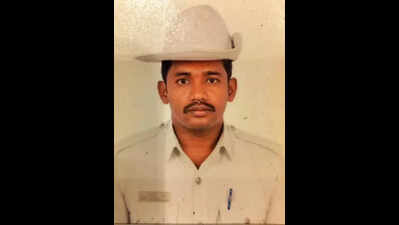 Woman complains, cop chases & catches molester Bengaluru