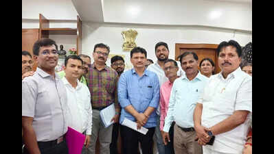 NHM employees call off strike after health minister’s assurances