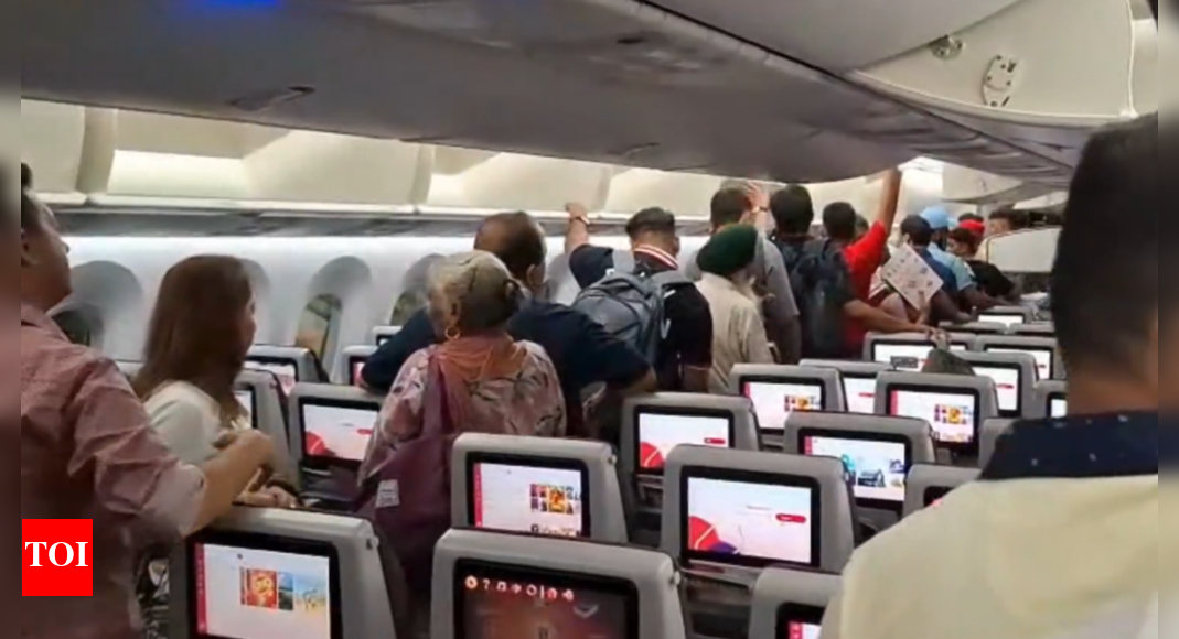 Delhi airport: Air India's Singapore-bound plane AC, electricals fail; 200 passengers deplaned