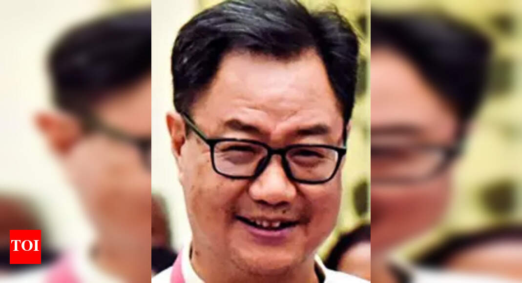 <div>Rijiju thanks opposition MPs for VP vote, Congress 'admits' cross-voting</div>