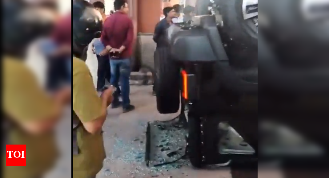 Customary ritual turns disastrous: Brand new ₹27 lakh Mahindra Thar falls off showroom's 1st floor during lemon-crushing ceremony