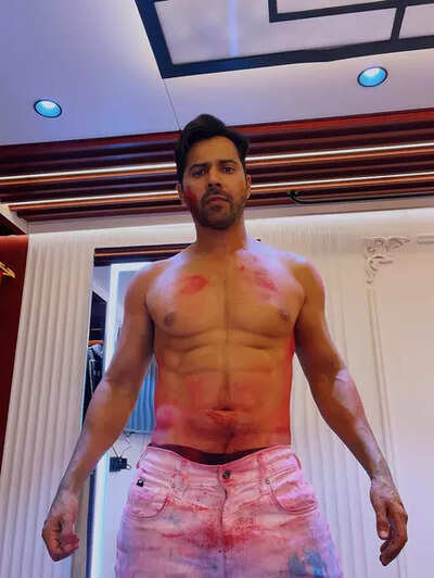 Varun Dhawan's 'bhang party' antics get a priceless reaction from Janhvi Kapoor