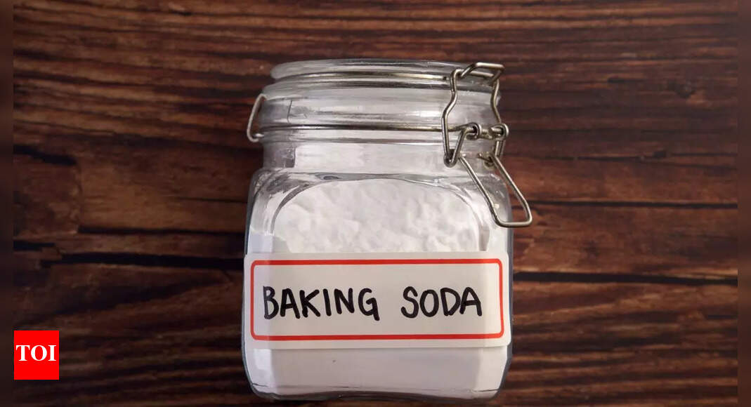 Baking soda water for health: Improve muscle performance, support digestion, and understand risks