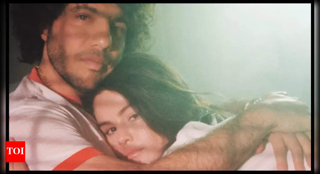 Why is Benny Blanco 'Mr. Right place at the right time' for Selena Gomez? Here's what she says