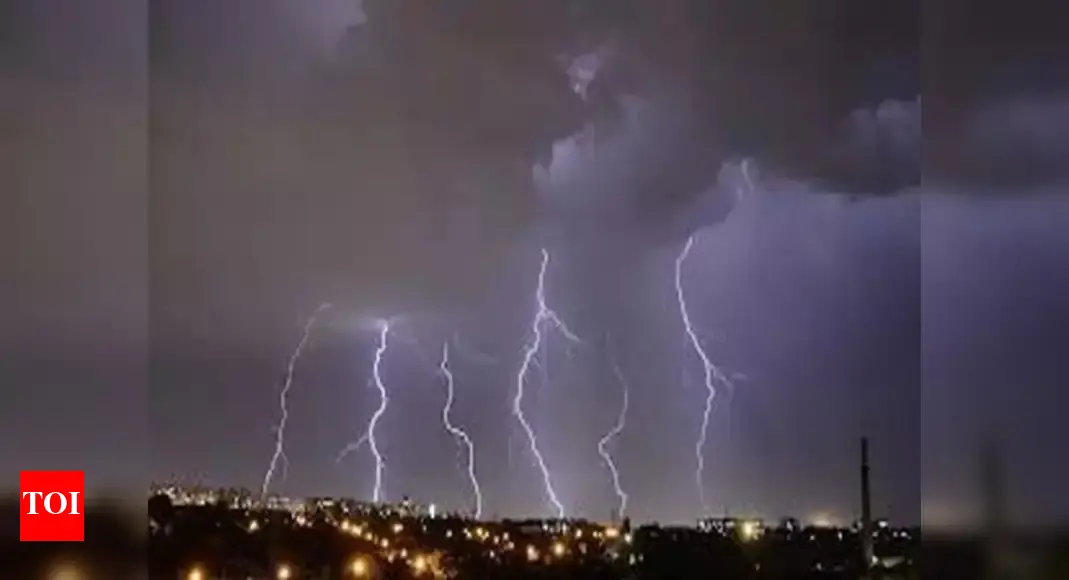 Lightning strike disrupts flight operations at Raipur airport, navigation restored on Thursday