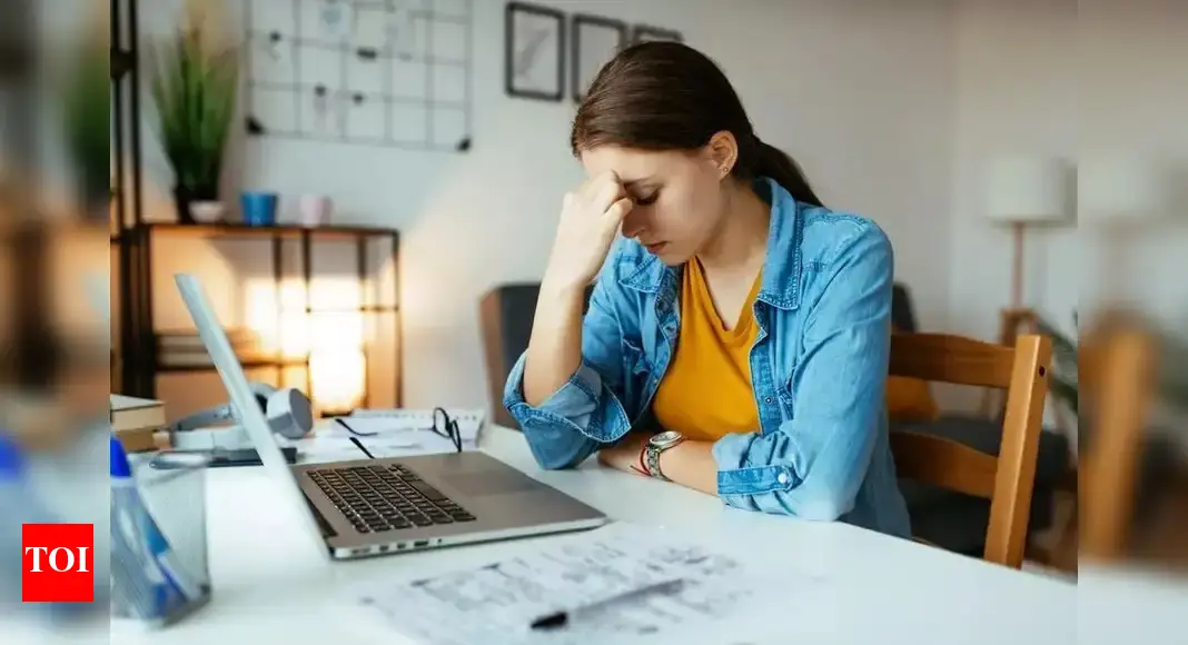 Amid US job market turmoil, how the American workforce can preserve mental resilience