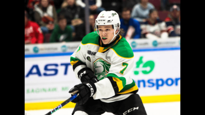 Toronto Maple Leafs prospect Easton Cowan to rent apartment from ex-Leaf Fraser Minten during rookie training camp