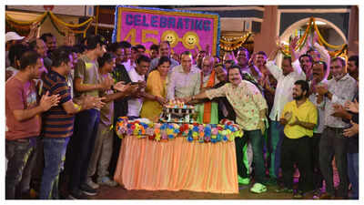 Taarak Mehta Ka Ooltah Chashmah completes 4500 episodes; Asit Kumarr Modi and the team celebrate the milestone; see pics