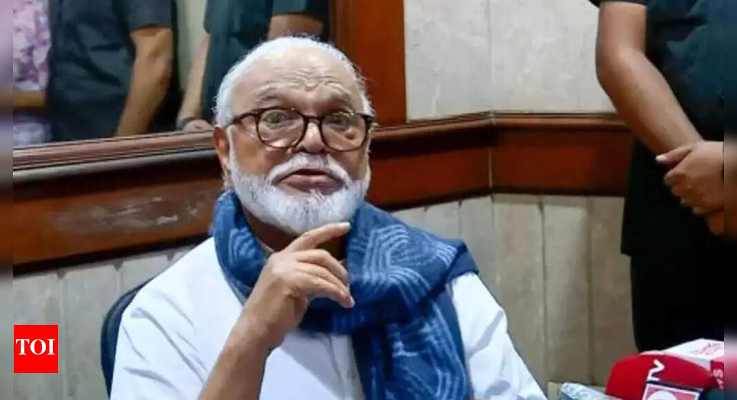 Minister Chhagan Bhujbal to visit family of Latur man who allegedly ended life over OBC quota fears