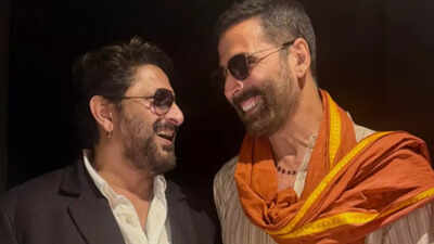 'Jolly LLB 3' trailer: Arshad Warsi thanks fans for love; shares pic with Akshay Kumar