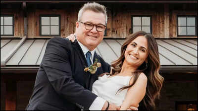 'Modern Family' star Eric Stonestreet ties a knot with Lindsay Schweitzer; fans react: 'You cheated on Mitch'