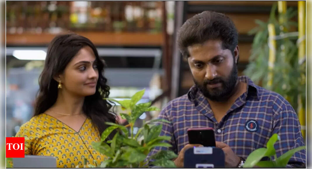 Dhyan Sreenivasan to charm family audiences; 'Oru Vadakkan Therottam' set for release; netizens praise soulful song 'Idanenjile'