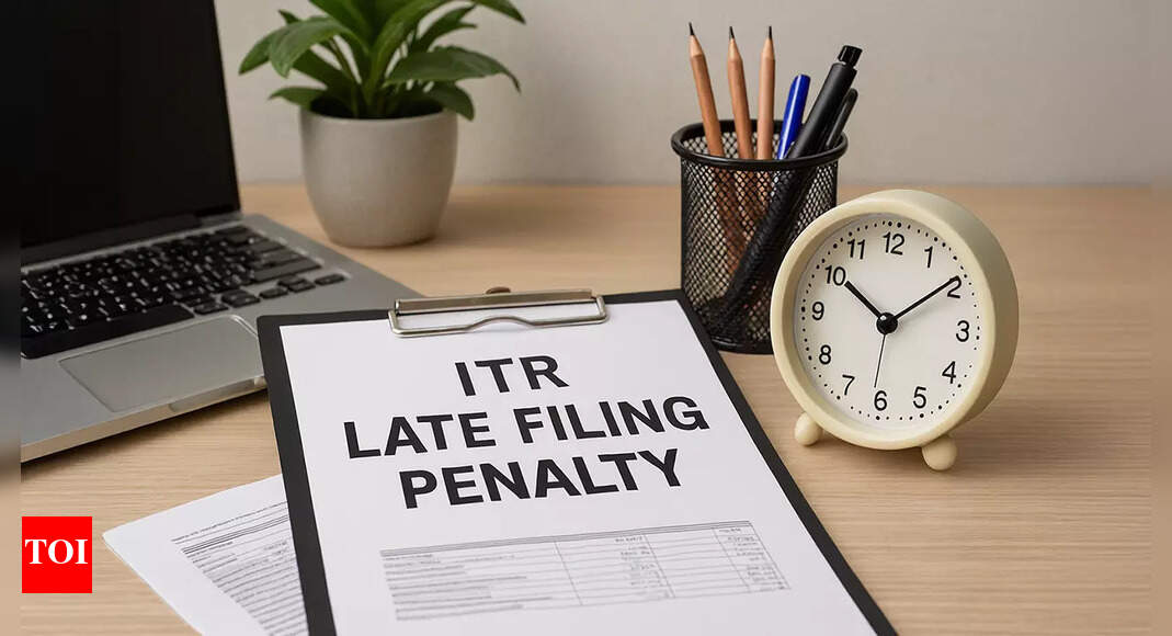 What is the penalty amount for filing income tax return after deadline?