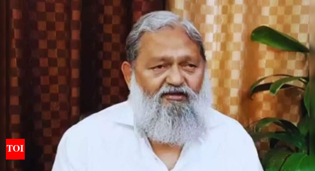 'Parallel BJP in Ambala': Anil Vij claims; his 'blessing' remark raises eyebrows