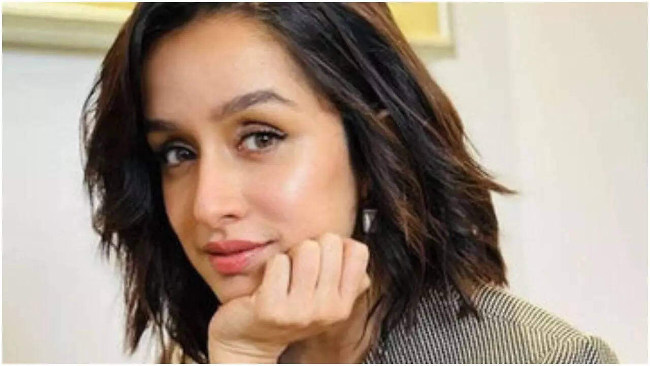 Shraddha Kapoor to start shooting Laxman Utekar's period musical in November; begins classical dance training: Report | - The Times of India