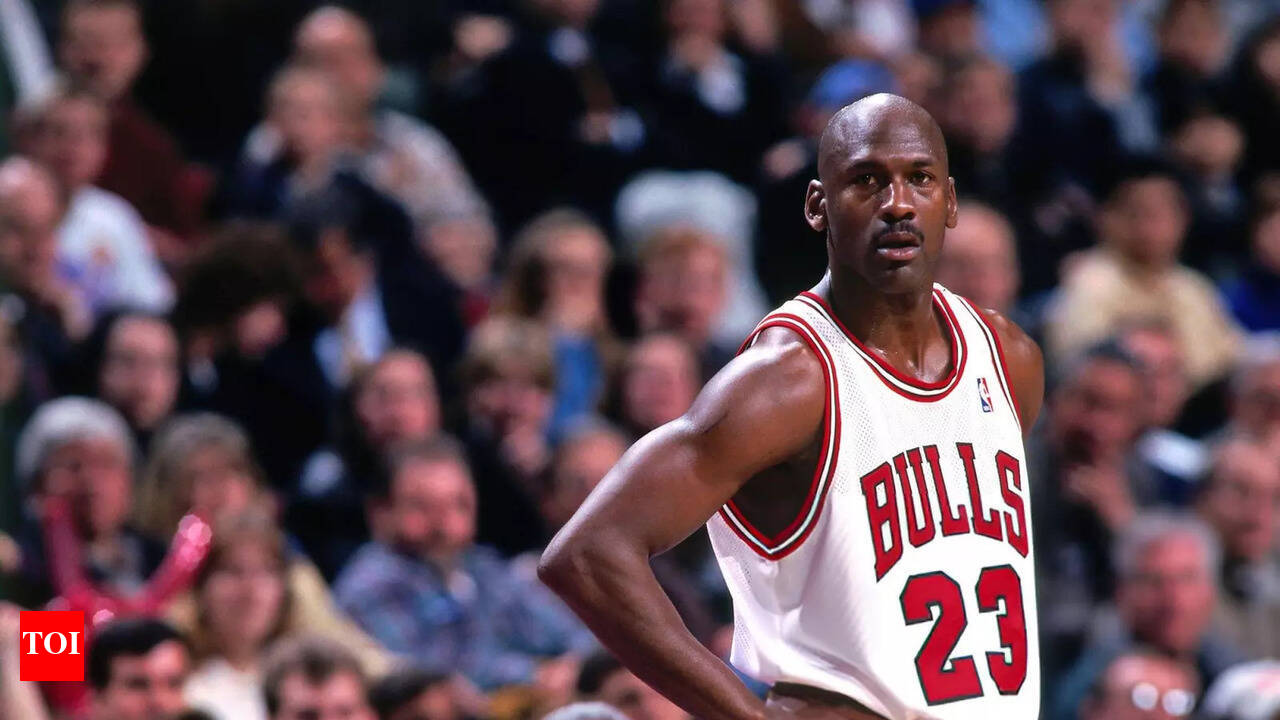 How 40 year old Michael Jordan made the NBA players look stupid | NBA News  - The Times of India