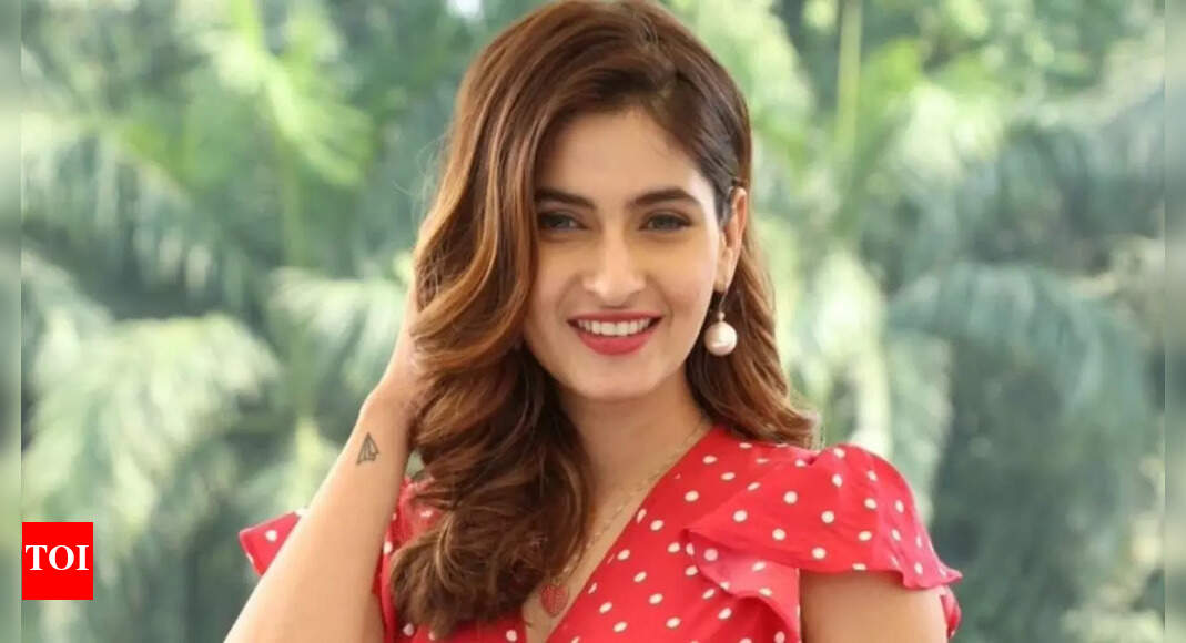 Karishma Sharma gives health update; reveals why she 'jumped' from a moving train: ‘My friend is from Kolkata…’