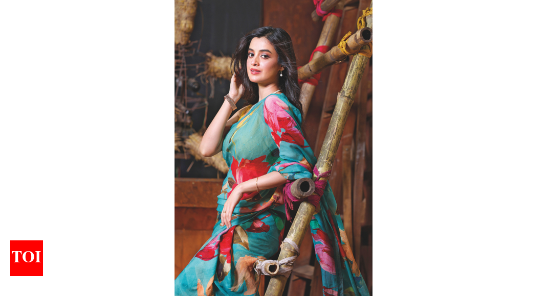 I’ve always been a sajuni & pujo is my grand stage: Darshana Banik