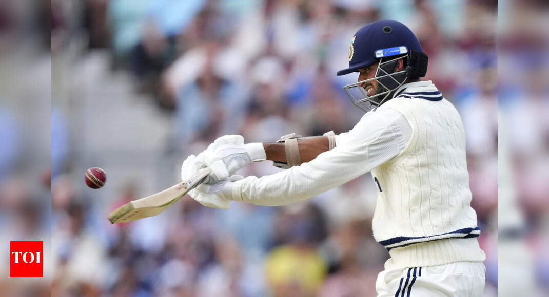 Ahead of County, India international makes surprise club appearance