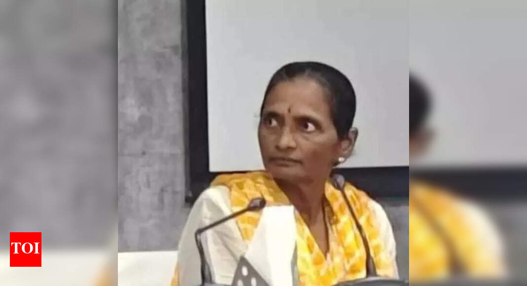 Hardcore Maoist Sujatha active in Chhattisgarh’s Bastar surrenders in Telangana, carried Rs 40 lakh in state